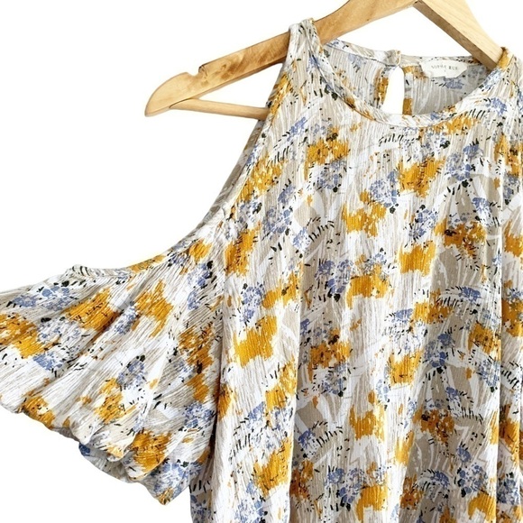 Sophie Rue 100% Rayon Floral Cold Shoulder Crop Top Size L - Picture 2 of 4